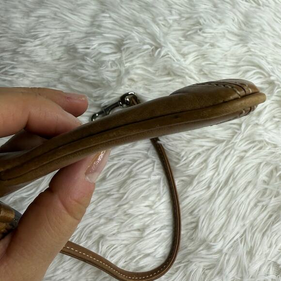 y2k COACH Leather Brown Wristlet - Picture 4 of 9